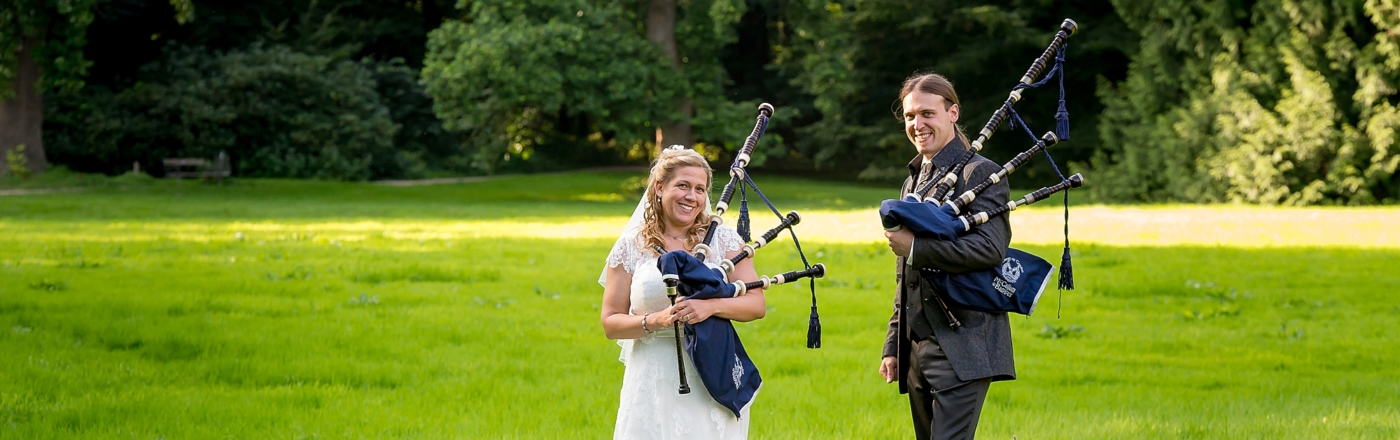 Eine romantische Hochzeit mit Dudelsack